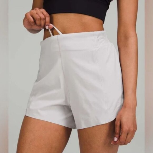 Lululemon Women's Light Grey Hotty Hot High-Rise Lined Short 4" Length, Size 6 - Picture 3 of 16